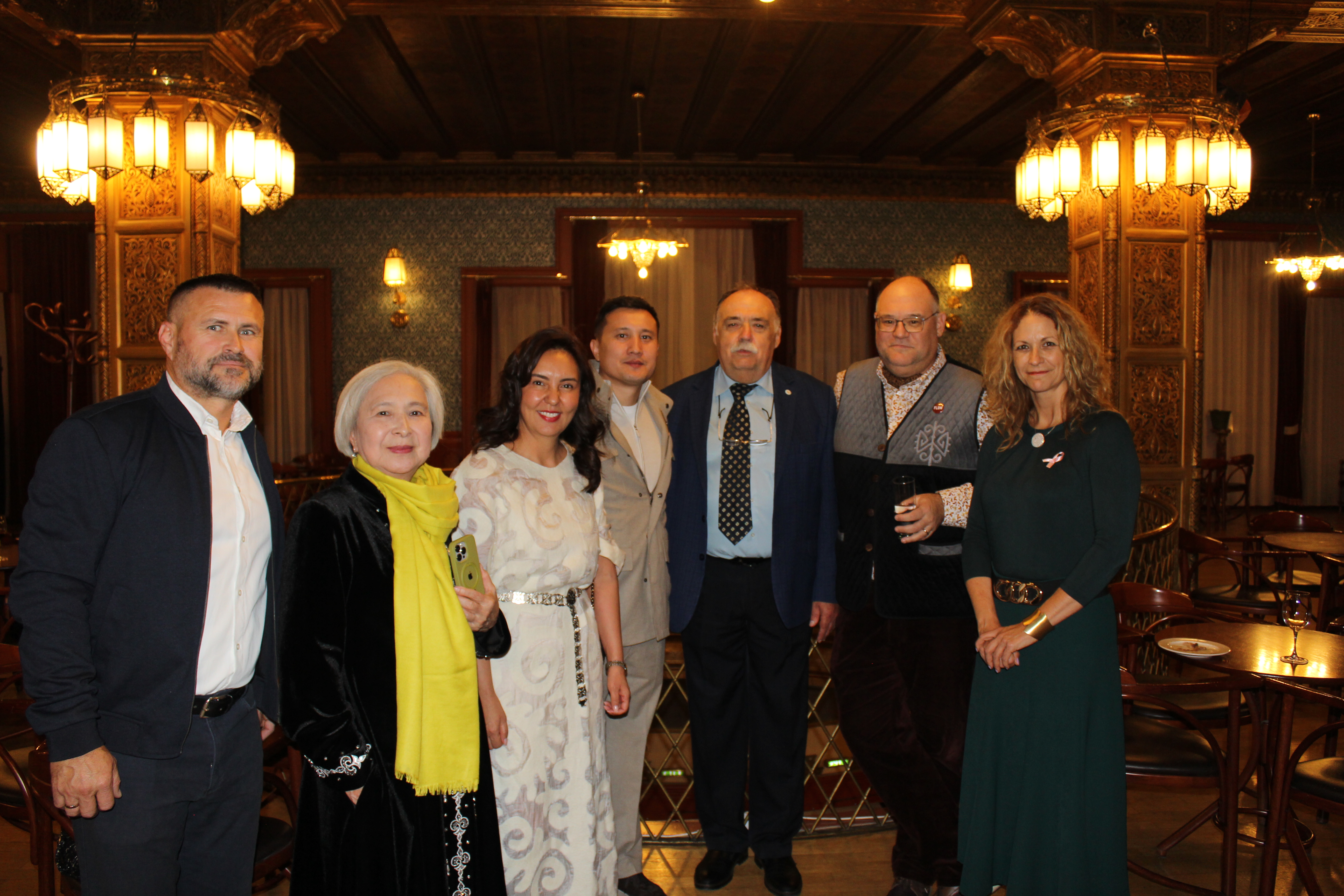 Budapeşte’deki Uránia sinemasında Kazakistan Film Günleri’nin konukları